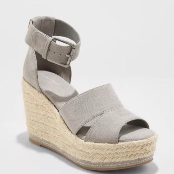 gray espadrille wedges